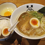 麺屋 辰 - 鶏白湯魚介らーめん（並）、卵かけご飯
