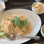 ポム タイ料理 - 