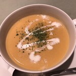 タカセ - 「ハンバーグ&エビフライ」（1,900圓）
      「Aセット」（カップスープ&ミニサラダ、ライスまたはパン、ドリンク附き、600圓）。