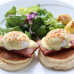 Seaside Cafe Hanon - エッグベネティクト