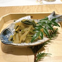 対馬のどぐろとイカ活き造り 博多 魚蔵 都ホテル店 - 