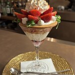 夜パフェ専門店 Parfaiteria beL 新宿三丁目 - 