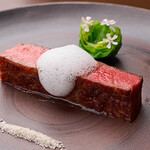 円山旬 - 料理写真:ふらの和牛クリミの低温グリル