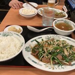 日高屋 南越谷店 - ニラレバ定食
