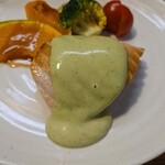 キッチン ブルー グローブ - 正面から、ソースはライムグリーン色