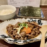 宵ノねこ - 知多牛のすき煮　ひと皿　、　ひと口ご飯⁈