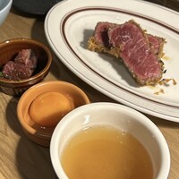 アカミヤコウシ - 黒毛和牛牛カツランチ　ランイチ100グラム　¥2,500