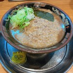 とんこつらぁ麺 松もと - とんこつラーメン　950円(税込)