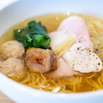 中華そば ひしお - 料理写真:2025.2 奥久慈しゃもの淡麗 塩そば（1,280円）