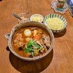 カレー気分 - チキン(+舞茸/エリンギ/チーズ) 1500円