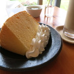 Suzume Cafe - レモンシフォンケーキ