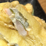 焼き鳥 もつ鍋 だるま - ん、、海老が半ナ〇　　byまみこ