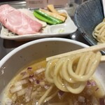 ZEN LABORATORY - 昆布水と、麺、つけ汁の相性は抜群