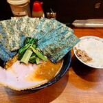 ラーメン 末廣家 - 