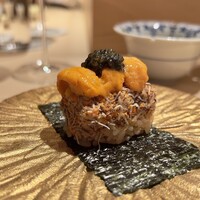 鮨 由う - 