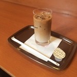 カフェ・ベローチェ - アイスロイヤルミルクティー
