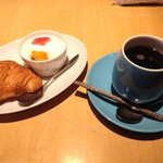 カフェ・ラシュール - モーニングCセット（全景）