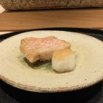 神田錦町 鮨たか晴 - キンキの塩焼き（北海道）