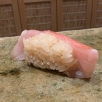 神田錦町 鮨たか晴 - シャリ