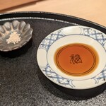 神田錦町 鮨たか晴 - 沖縄の屋我地島の塩　＆　醤油