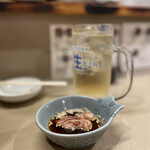 288790999 - ラムランプを、白胡麻を加えたタレでパクっ