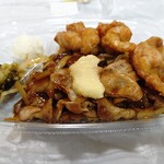 ほっともっと - 料理写真:しょうが焼き&から揚げ弁当のおかず
