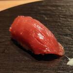 銀座 鮨 天ぷら いわい - 鮪赤身漬け