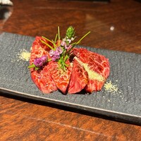 黒毛和牛焼肉 虎斑 北新地店 - 