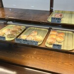 もち小麦のパン屋  - 店内
