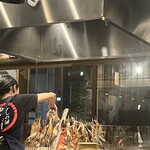 炉端かしわ屋 治兵衛 名駅 - 