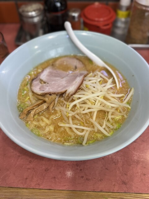 MEDICOM TOY - 大宮ラーメン ニューラーメンショップ 大宮東口店 - 大宮/ラーメン | 食べログ