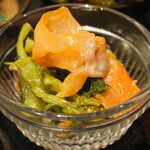 葉花 - あて盛り合わせ6種（菜の花とスモークサーモンのマリネ）