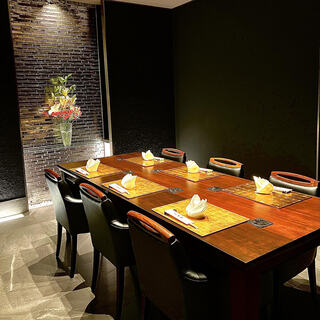 お誕生日、お食い初め、初顔合わせなどお祝い事や会合などにお使い頂けます。