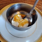 コジコジ - サービス　ヨーグルトにハチミツ？デザート