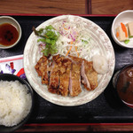 福の花 - ひな鶏の唐揚げ定食 ¥830
