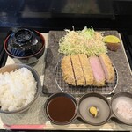 大和とんかつ 八重櫻 - 