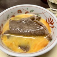 日本橋 伊勢重 - 無限に食べられそうなすき焼き