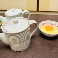 日本橋 伊勢重 - 割り下と出汁　玉子が輝いてます
