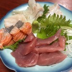 栄太郎 - 今日の美味しい刺身を適当に盛ってもらいました！！