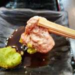 はまさき村 - タイの肝の刺身（アップ）