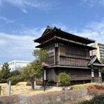 四季味 - お店の近所の学校の記念館