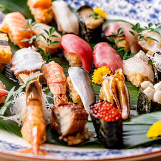 本まぐろ・うに有り！約50種類以上のネタから選べる極上寿司