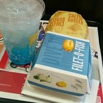 マクドナルド - ●フィレオフィッシュ　319円・チーズバーガー　133円・マックフィズブルーラムネ　237円（2014.06）●