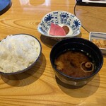 スギモト - ご飯・漬物・赤だし