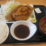 ゆで太郎 鳥栖村田町店 - とんかつセット　700円　カツが二枚ですよ