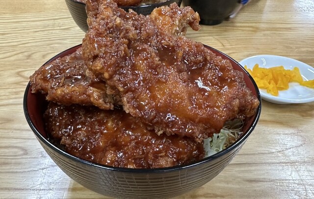 ブラックホール（東長原）- 静かな喫茶店で特製コーヒーとスイーツを堪能