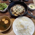 Monsieur Masuno ARPAJON - ムッシュ•バーグステーキ250g　デミマヨソース