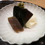 ふじ - 香の物　昆布、奈良漬け、大根、菜っ葉