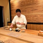 群来膳 - シャリとネタを操る職人技