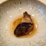 松寿司 たにがわ - 蒸しアワビ（北海道）